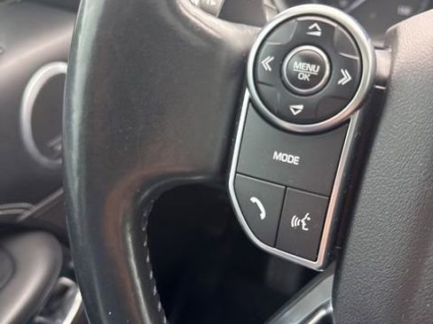 Used 2017 Land Rover Discovery First Edition AWD/4WD image 8