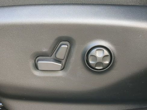 New 2026 Chrysler Voyager LX image 23