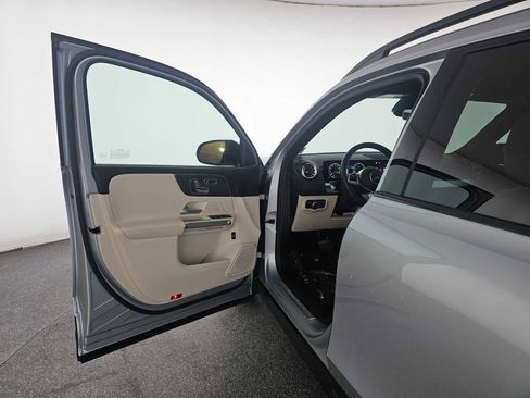 Certified 2025 Mercedes-Benz GLB 250 GLB 250 image 19