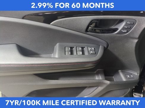 Certified 2025 Honda Passport Black Edition image 11