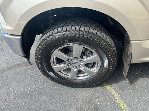 Used 2018 Ford F150 XLT w/ Equipment Group 302A Luxury AWD/4WD image 12