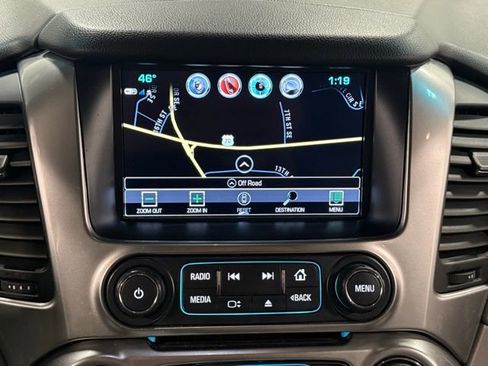 Used 2019 Chevrolet Suburban LT image 27