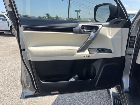 Used 2023 Lexus GX 460 Premium w/ Premium Plus Package AWD/4WD image 13