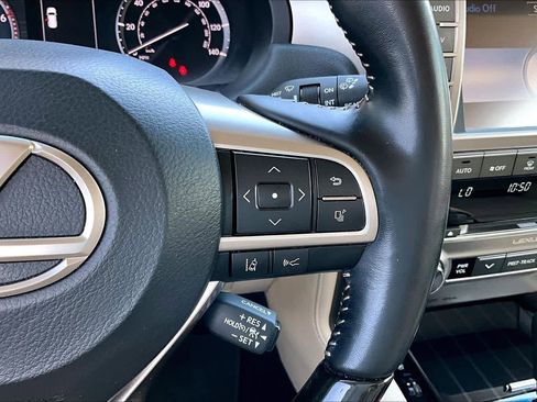 Used 2021 Lexus GX 460 Premium w/ Premium Package image 23