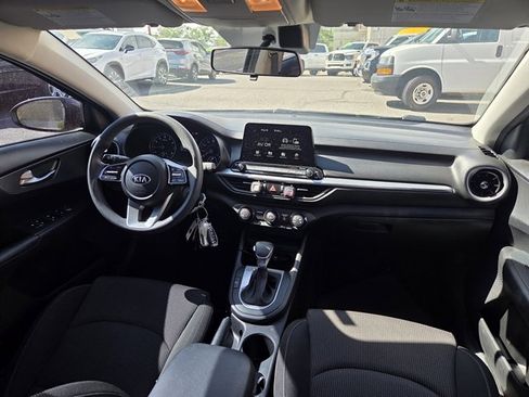 Used 2020 Kia Forte LXS FWD image 5