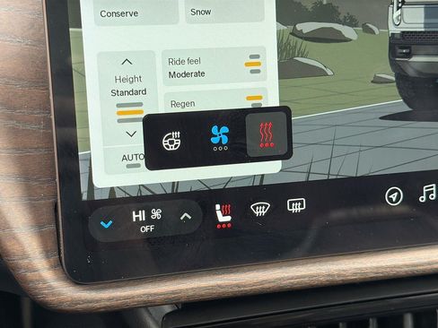 Used 2026 Rivian R1S Premium AWD/4WD image 18