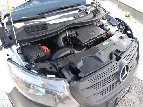 Used 2020 Mercedes-Benz Metris image 32