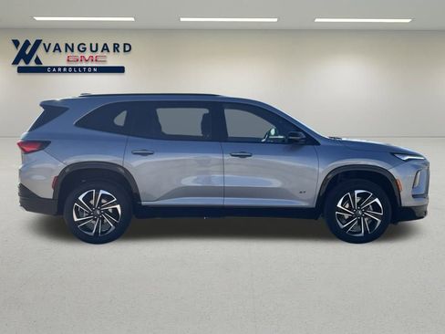 Used 2025 Buick Enclave Sport Touring image 7