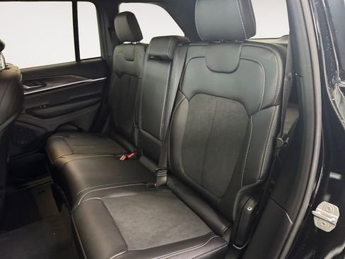 New 2026 Jeep Grand Cherokee Altitude AWD/4WD image 21