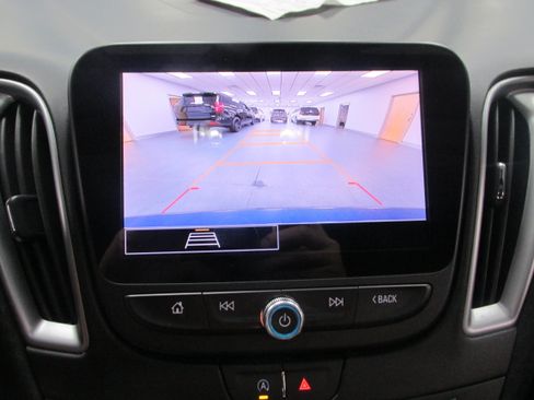 Used 2025 Chevrolet Malibu LT FWD image 31
