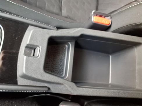 Used 2024 Nissan Kicks SV image 28