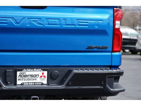 Used 2024 Chevrolet Silverado 1500 ZR2 image 11