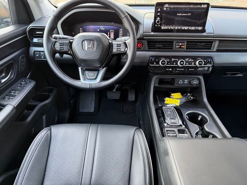 Certified 2023 Honda Pilot Elite image 14