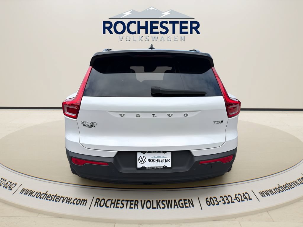 Used 2021 Volvo XC40 T5 R-Design w/ Climate Package AWD/4WD image 5