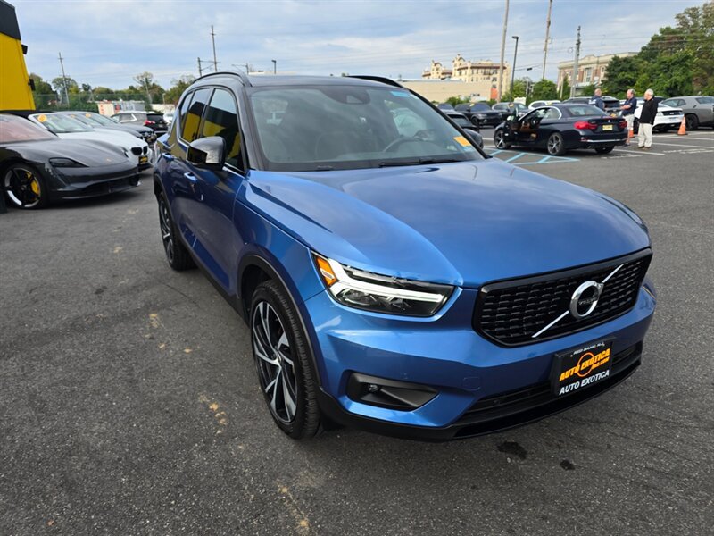 Used 2020 Volvo XC40 T5 R-Design w/ Protection Package Premier AWD/4WD image 4