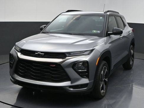 Used 2023 Chevrolet TrailBlazer RS w/ Convenience Package AWD/4WD image 3