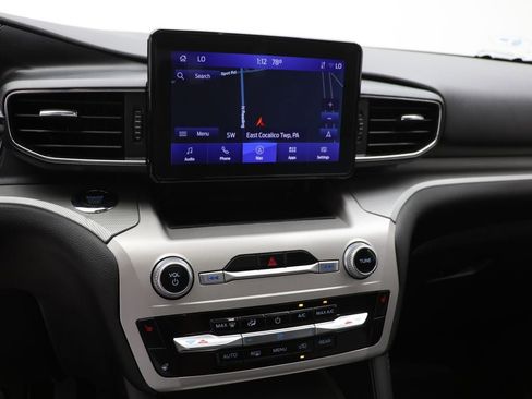 Used 2022 Ford Explorer XLT w/ Equipment Group 202A image 27