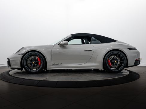 Certified 2026 Porsche 911 Carrera GTS RWD image 25