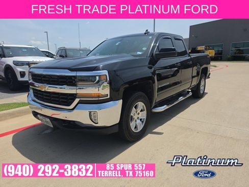 Used 2017 Chevrolet Silverado 1500 LT w/ All Star Edition AWD/4WD image 3