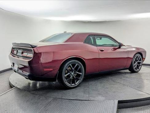 Used 2022 Dodge Challenger GT w/ Blacktop Package image 7