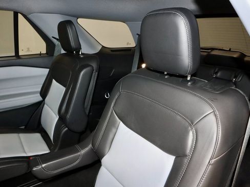 Certified 2023 Ford Explorer XLT w/ Equipment Group 202A image 23