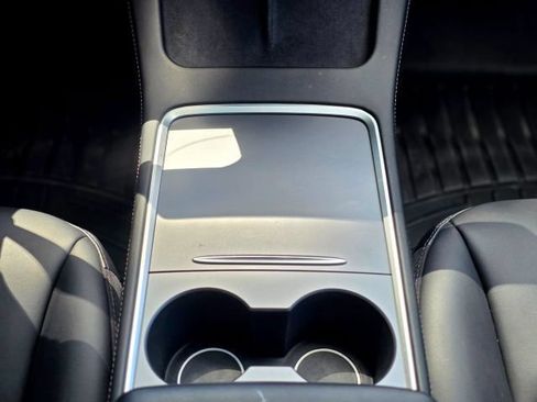 Used 2021 Tesla Model 3 Long Range AWD/4WD image 30
