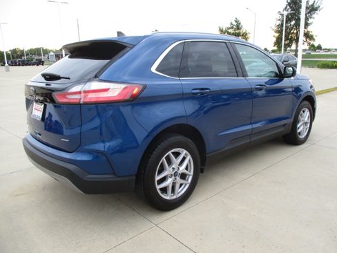 Used 2024 Ford Edge SEL w/ Convenience Package AWD/4WD image 7