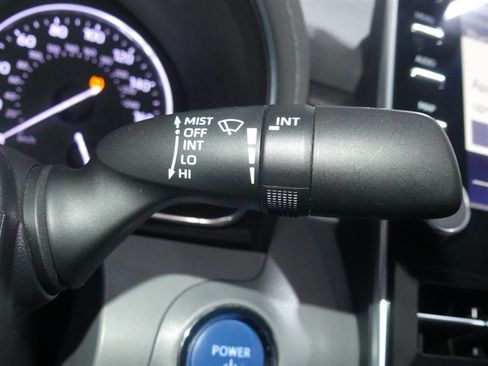 Used 2019 Toyota Avalon XSE image 35