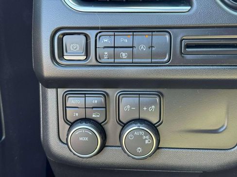Used 2023 Chevrolet Tahoe LT w/ LT Signature Plus Package AWD/4WD image 22
