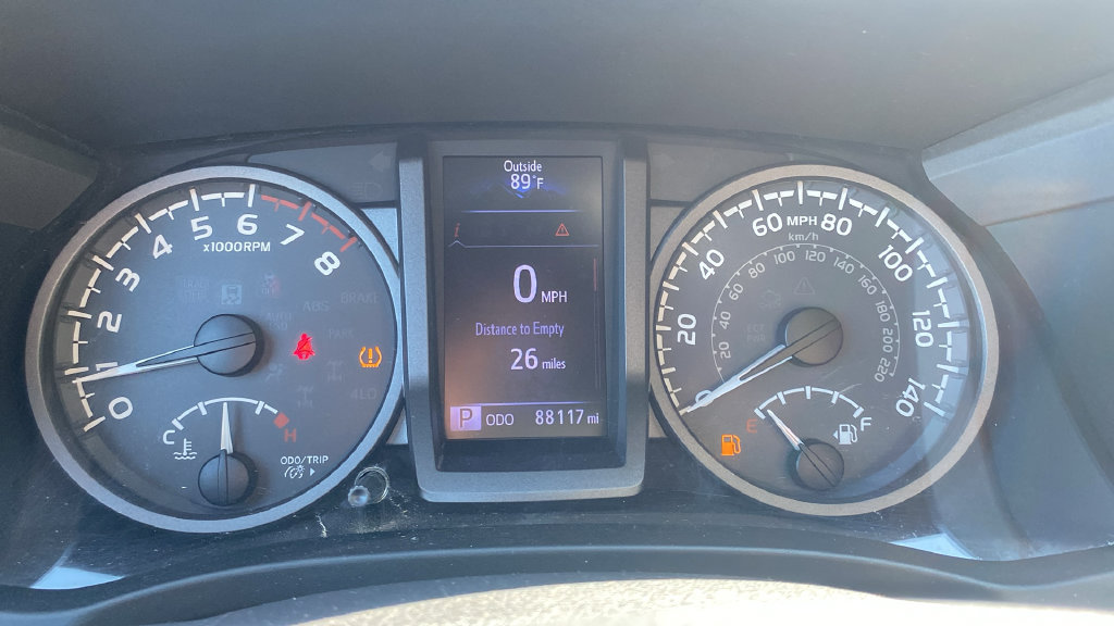 Used 2017 Toyota Tacoma TRD Off-Road w/ Tow Package RWD image 25