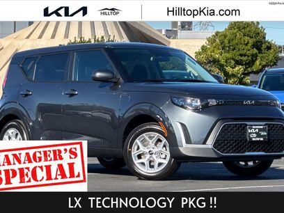 New 2025 Kia Soul LX