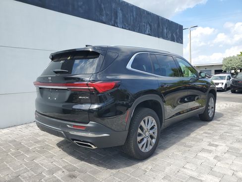 Used 2025 Buick Enclave Preferred image 5