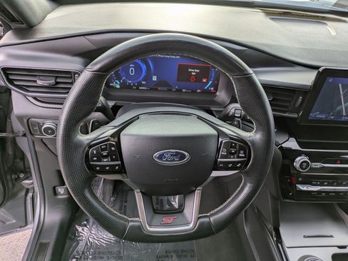 Used 2021 Ford Explorer ST image 16