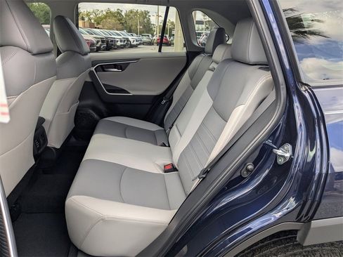 Used 2024 Toyota RAV4 Limited image 11