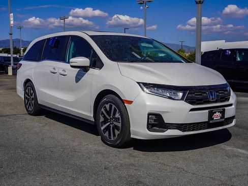 New 2026 Honda Odyssey EX-L image 3