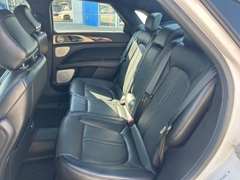 Used 2020 Lincoln MKZ Reserve w/ Luxury Package image 13