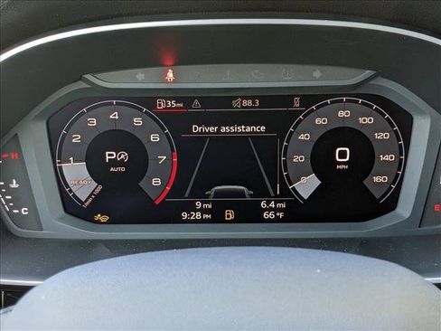 Certified 2025 Audi Q3 2.0T Premium w/ Convenience Package AWD/4WD image 10