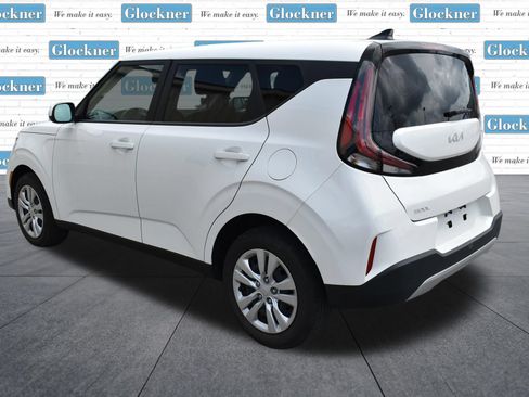 Used 2023 Kia Soul LX FWD image 8