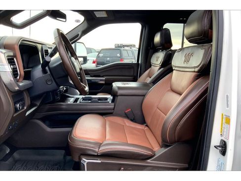 Used 2025 Ford F350 King Ranch w/ Chrome Package image 27