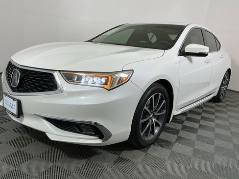 Used 2018 Acura TLX V6 w/ Technology Package image 2