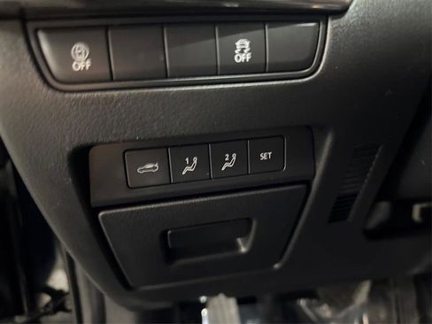 Used 2021 MAZDA MAZDA3 s image 22