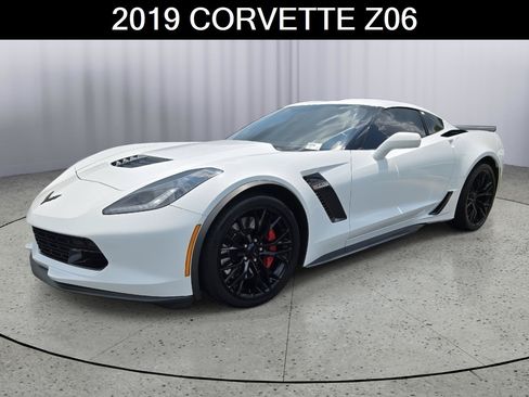 Used 2019 Chevrolet Corvette Z06 RWD image 1