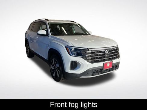 Used 2025 Volkswagen Atlas SE AWD/4WD image 16
