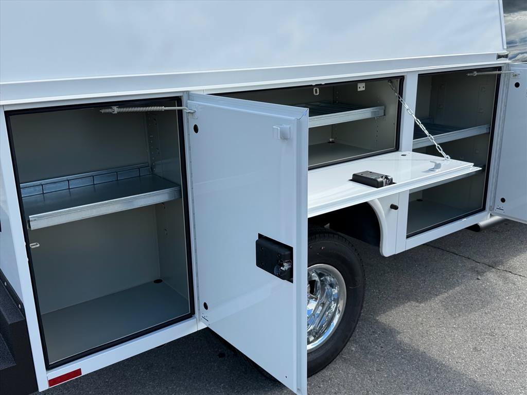 New 2026 RAM 3500 Tradesman AWD/4WD image 12