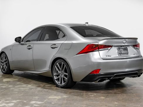 Used 2018 Lexus IS 300 F Sport w/ F Sport Package RWD image 10