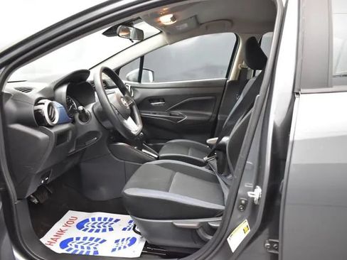 Used 2025 Nissan Versa SV FWD image 14
