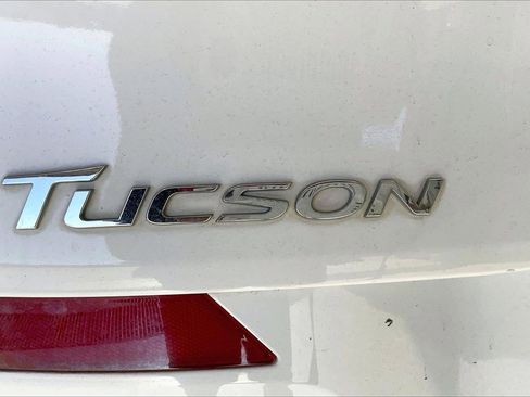 Used 2019 Hyundai Tucson Value image 9
