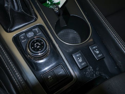 Used 2021 Nissan Maxima 3.5 SV w/ Floor Mat Group FWD image 32