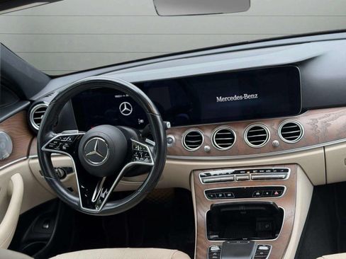 Used 2021 Mercedes-Benz E 350 Sedan image 4