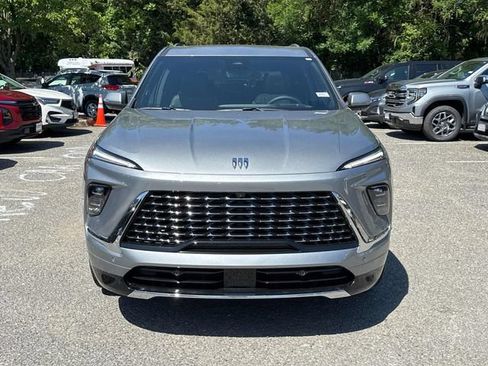 New 2026 Buick Enclave Avenir w/ Super Cruise Package FWD image 6